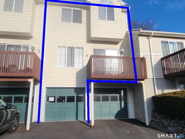 Foto del edificio - 166 Old Brookfield Rd