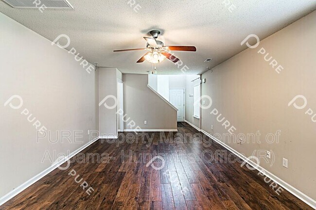 Foto del edificio - 240 Shadow Ct SW