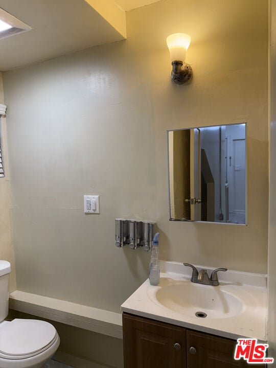 Building Photo - 2217 S Hobart Blvd