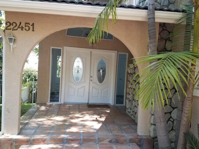 Foto del edificio - 22451 Cass Ave