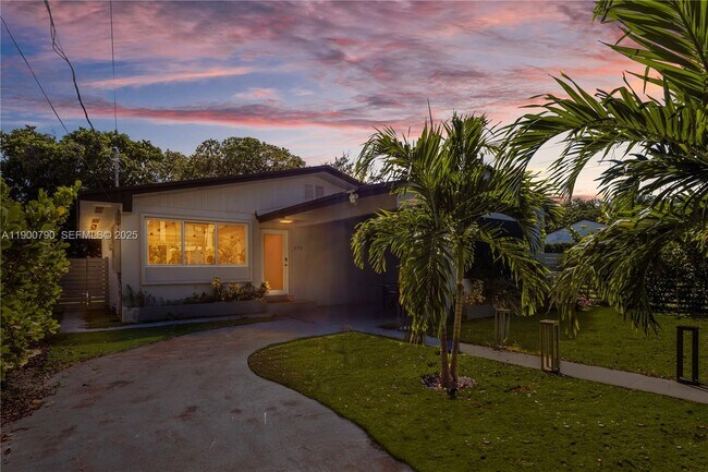 Building Photo - 270 NW 50th St