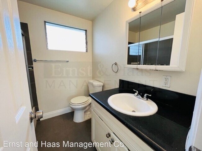Building Photo - 1 br, 1 bath House - 527 Cedar Ave. #1E
