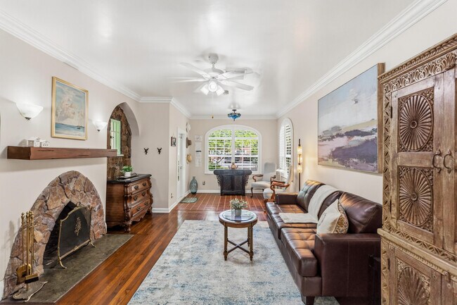 Foto del edificio - 614 SE 5th Ct