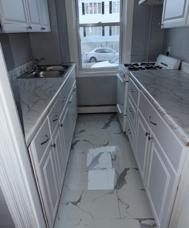 Foto del edificio - 1879 N Main St