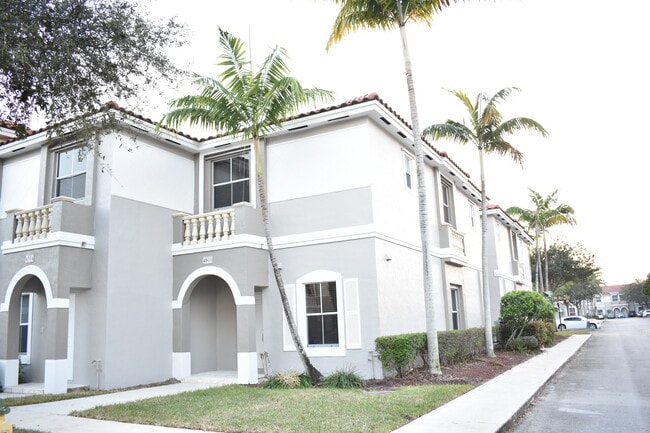 Photo - 4900 SW 140th Terrace Townhome