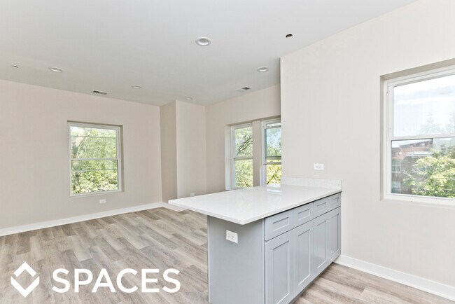 Foto del edificio - 3601 W Ainslie St