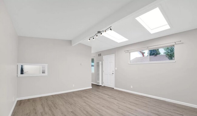 Foto del edificio - 3271 Alma St