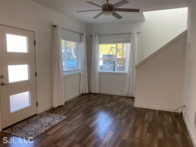 Building Photo - 3 br, 2 bath House - 605 Finnegan Way