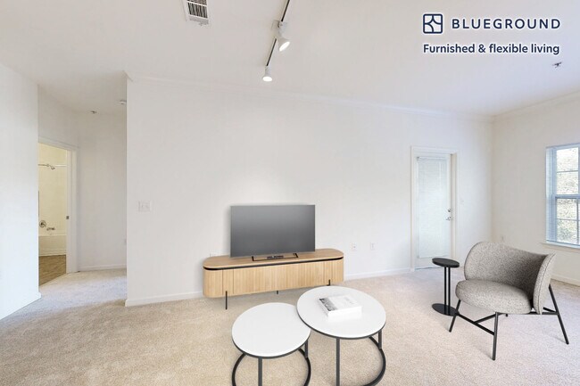 Foto del edificio - 80 North Centre Ave-SI FL3-ID3629A