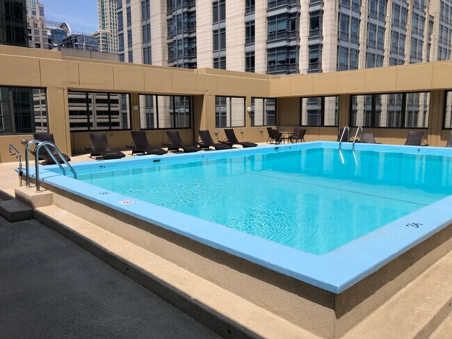 Foto del edificio - 233 E Erie St