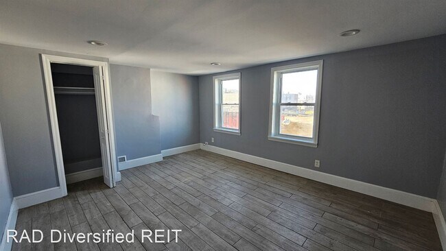 Building Photo - 3 br, 3 bath House - 1721 N 4th St