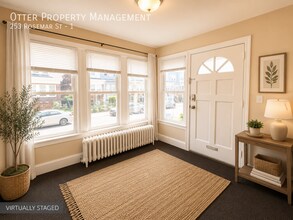 Building Photo - 253 Rosemar St