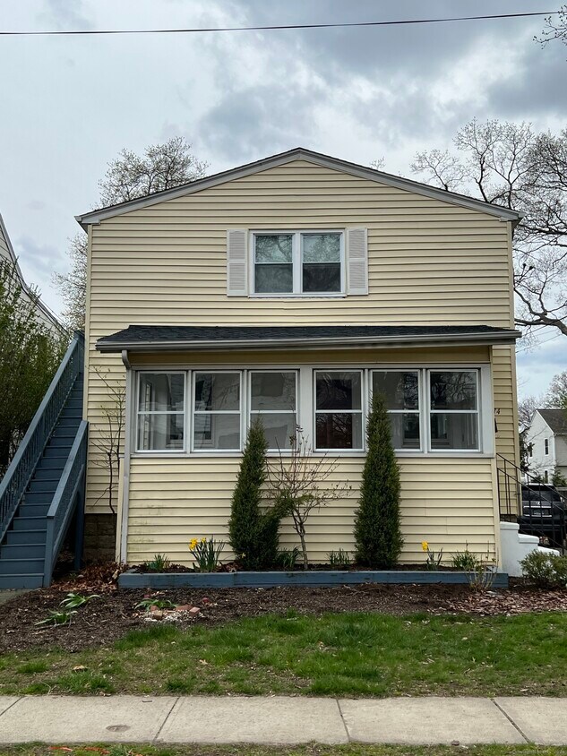 Primary Photo - 776 Reef Rd