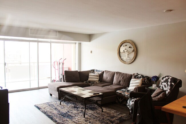 Living Room / Floor to Ceiling Windows - 1121 Albion St