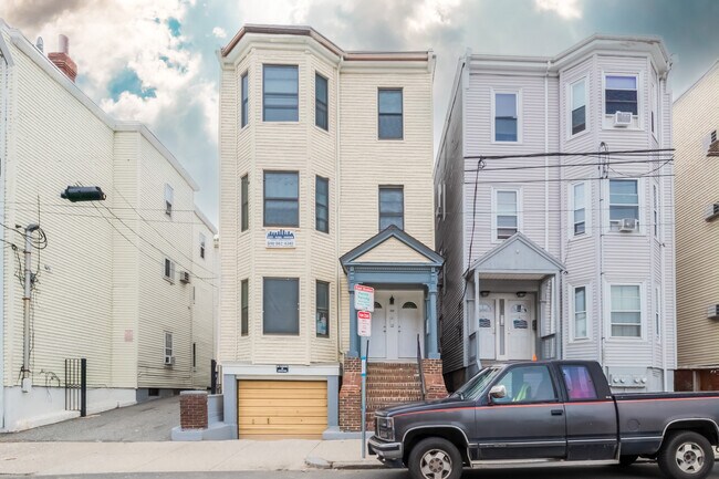 Foto del edificio - 340 Saratoga St