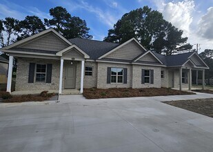 Building Photo - 891 Forehand Rd