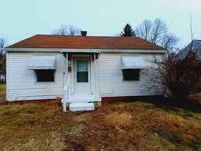 Building Photo - 1614 W 18th St