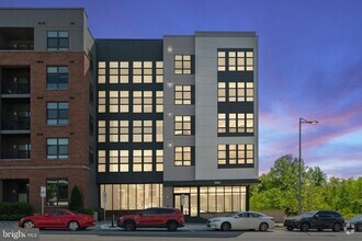 Building Photo - 1761 Old Meadow Rd