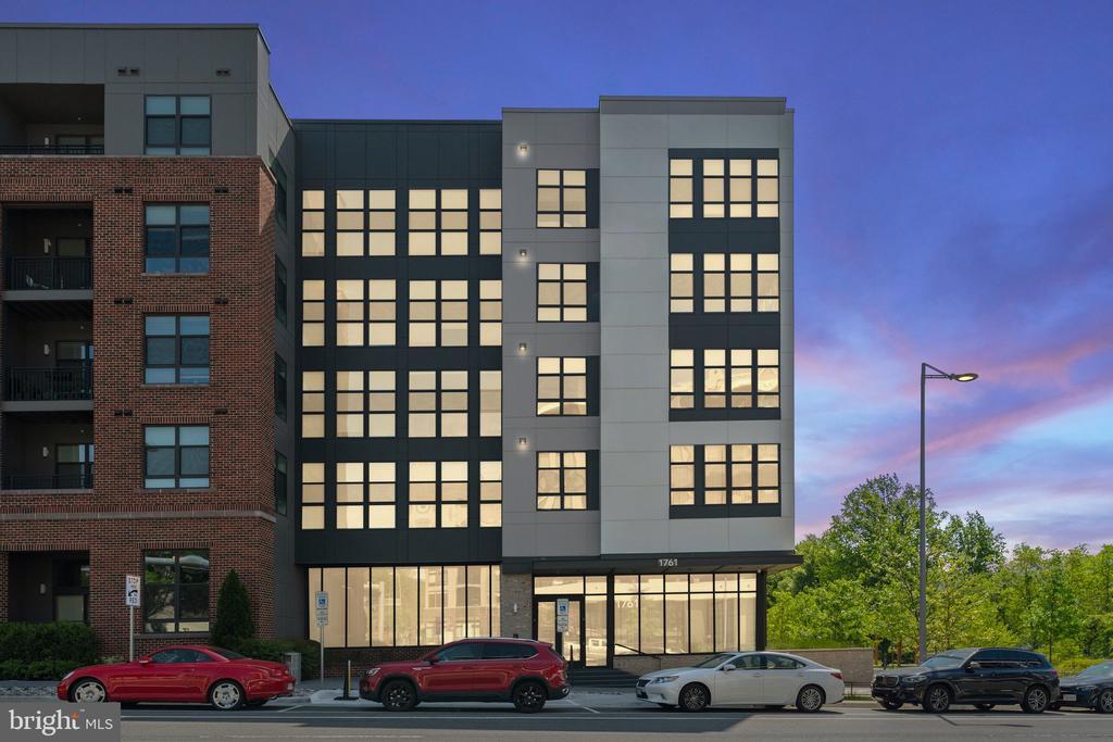 Foto principal - 1761 Old Meadow Rd