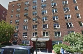 Building Photo - 140-65 Beech Ave