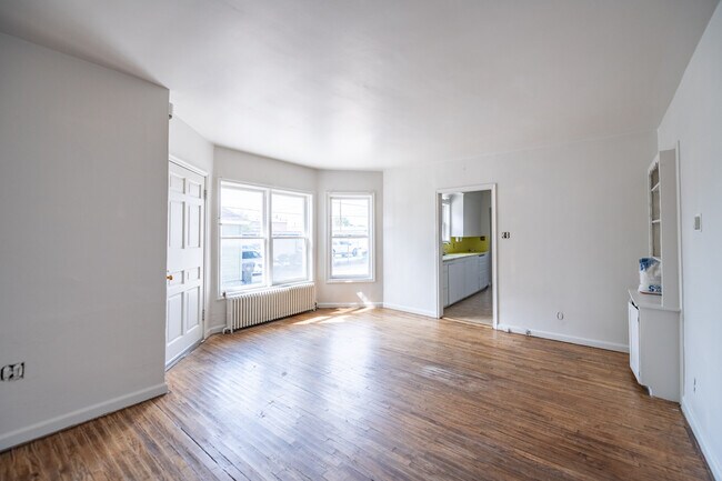 Building Photo - 135 E 4800 S