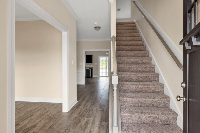Building Photo - 463 Worsley Wy
