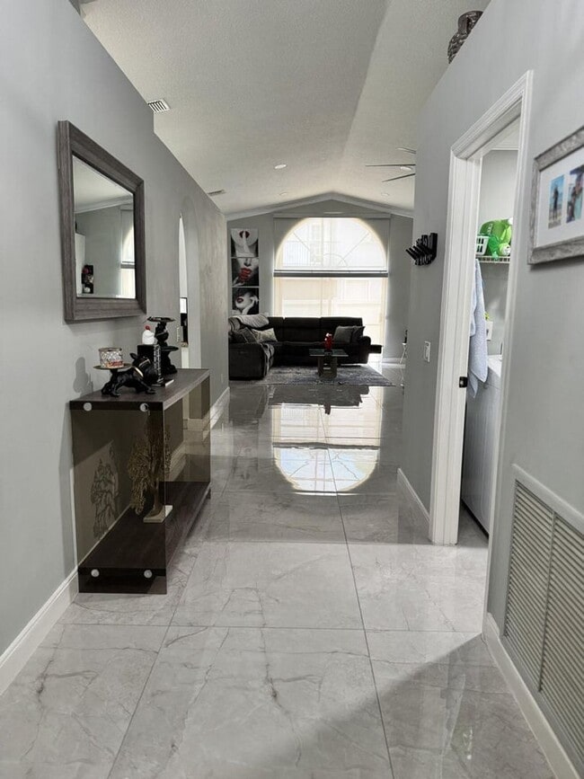 Foto del edificio - 18038 Rhumba Way