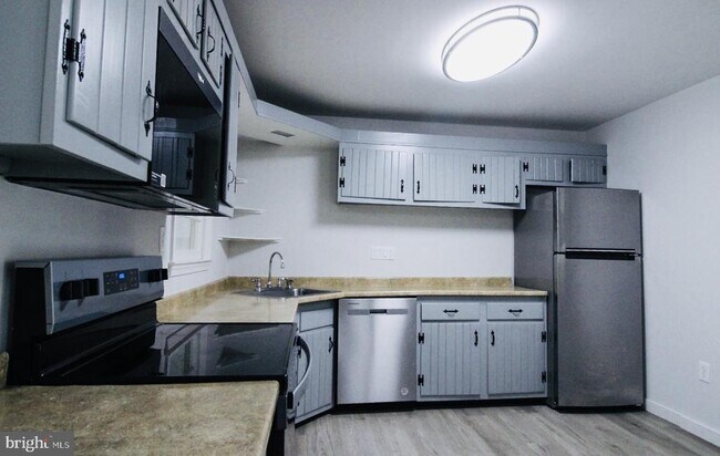 Foto del edificio - 412 Millwoof Dr