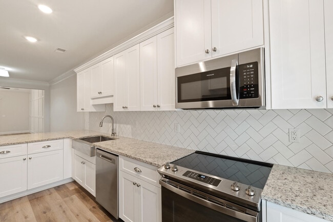 Building Photo - 314 Sumac Trail