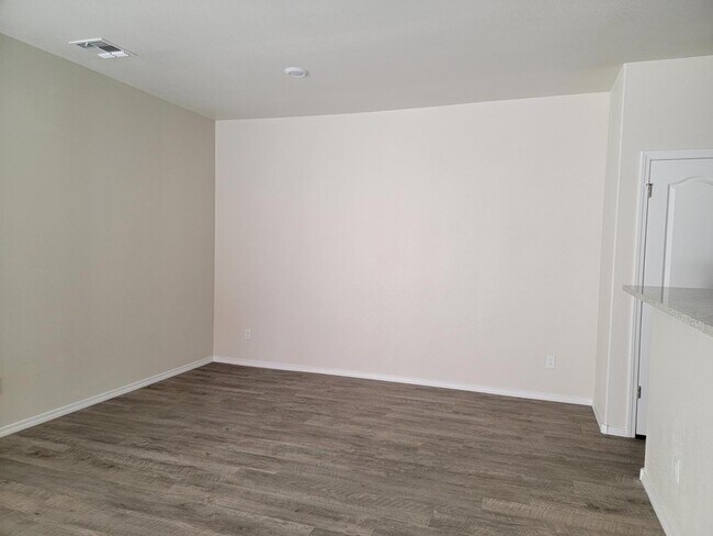 Building Photo - 1513 Borrego Dr SE