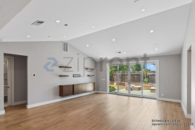 Building Photo - 1149A S San Tomas Aquino Rd