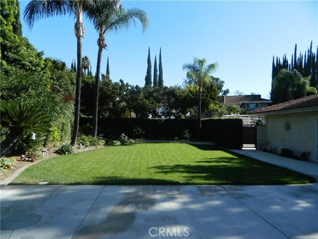 Building Photo - 7630 Buena Vista Dr