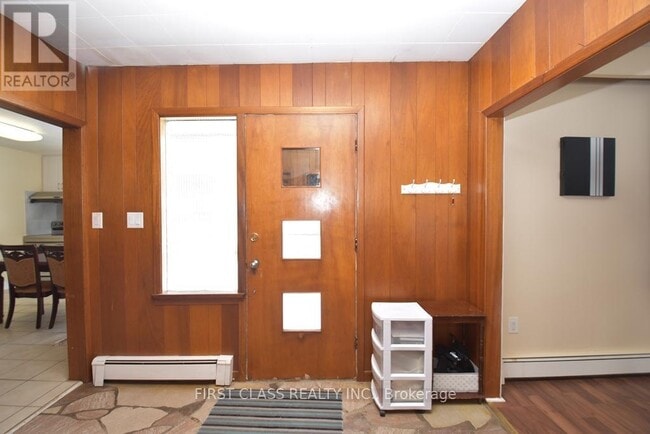 Building Photo - 5373 Aurora Rd