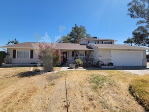 Building Photo - 7635 Bell Dr