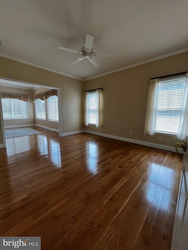 Building Photo - 113 Barksdale Ct