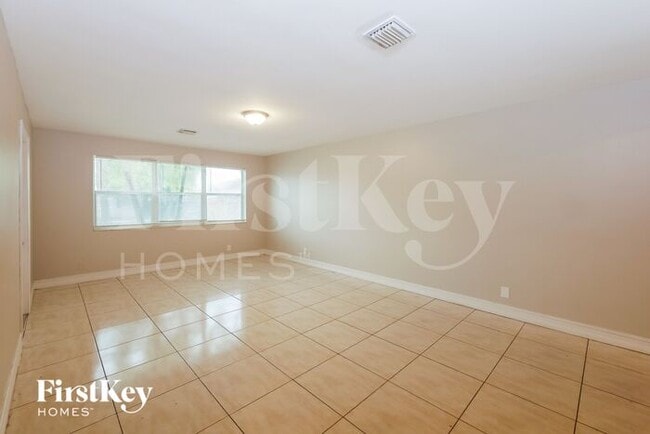 Foto del edificio - 305 SW 9th Terrace
