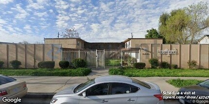 Building Photo - 132 W 18th St