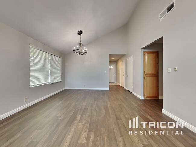 Building Photo - 4600 Fawn Hill Way