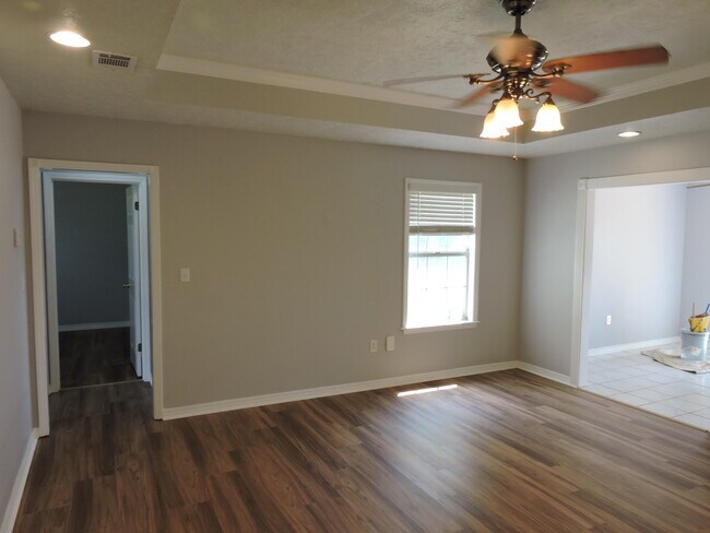 Foto del edificio - 211 Westview Dr