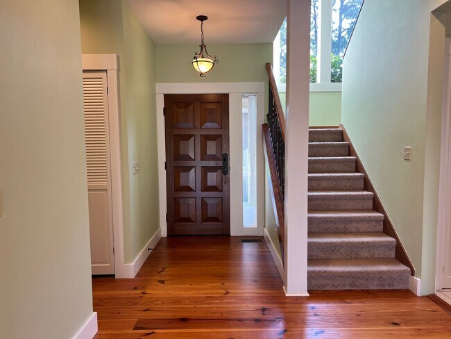 Building Photo - Gorgeous Marsh Views in Moss Creek!
