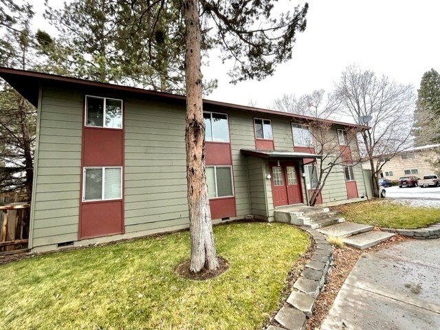 Primary Photo - 30 SE McKinley Ave