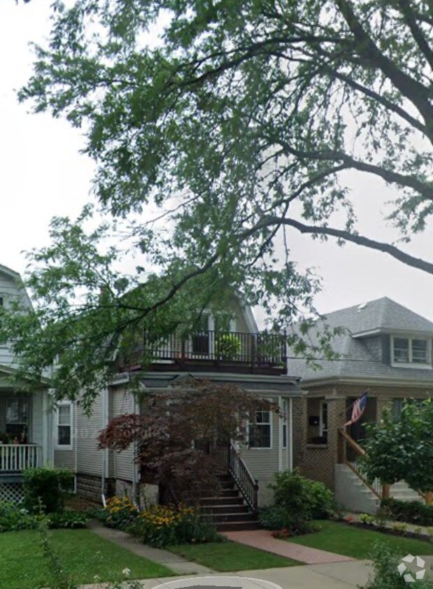 Building Photo - 5650 W Giddings St