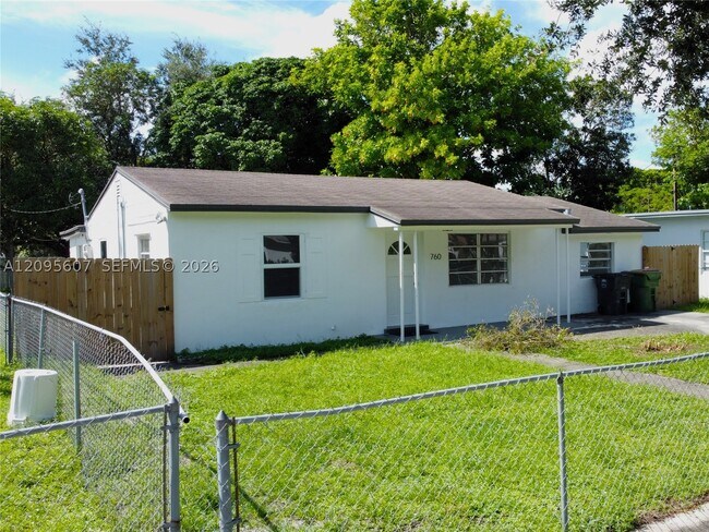 Building Photo - 760 NW 126th St