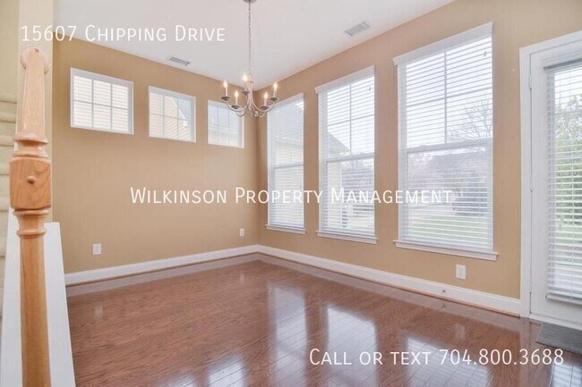 Foto del edificio - 15607 Chipping Dr