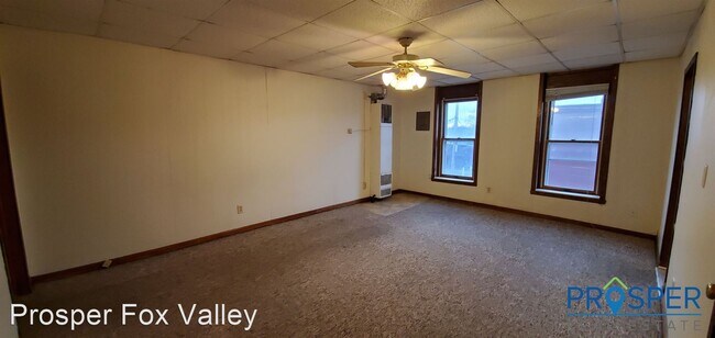 Building Photo - 605 S Main St