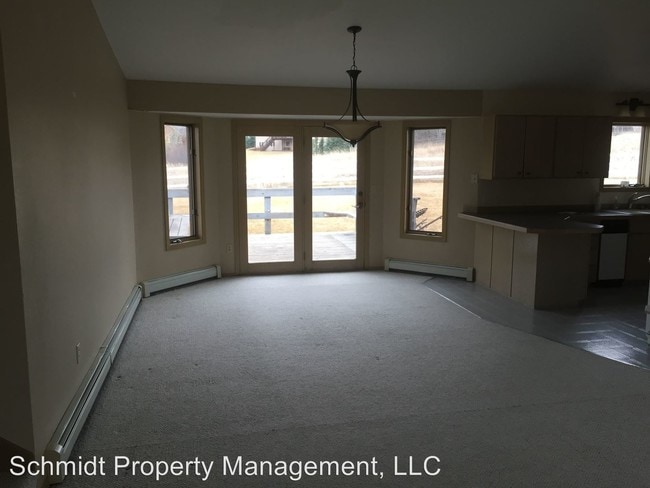 Building Photo - 9350 Haggerty Ln