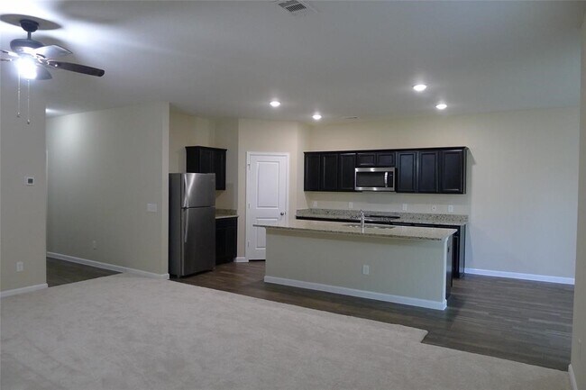 Foto del edificio - 1025 Blue Beech Ln