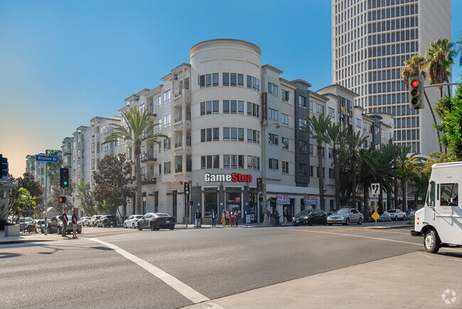 Building Photo - 5600 Wilshire Blvd