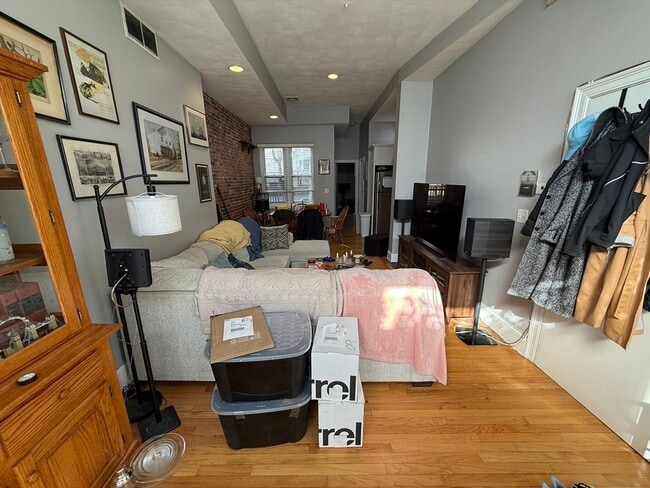 Foto del edificio - 146 W Fourth St