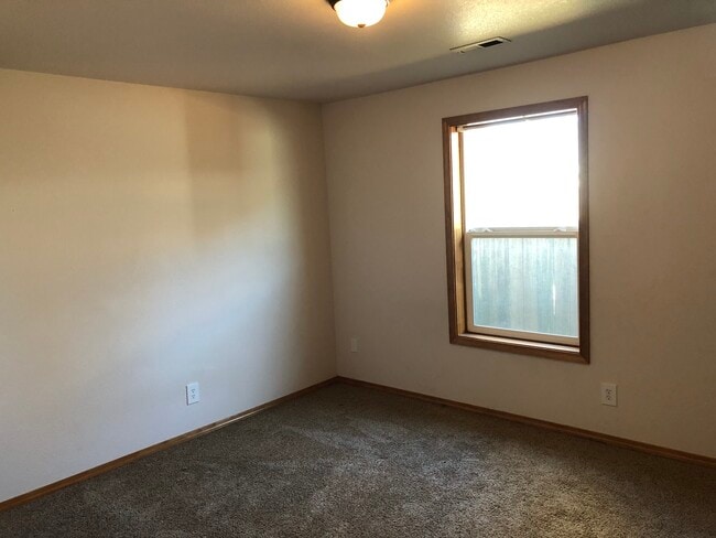 Bedroom (2) - 225 22nd Ave
